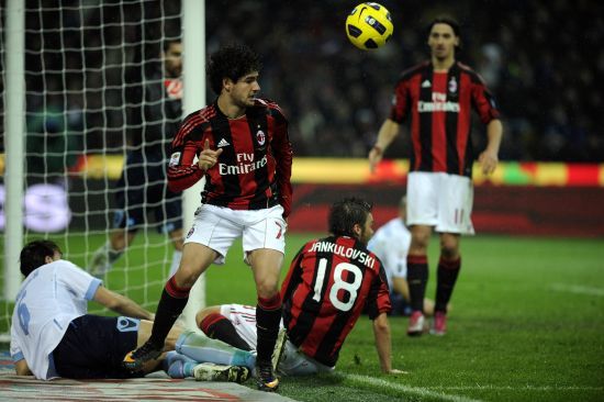 外援中卫马亚因自由身争议暂缓来华，河南队存在换人可能.